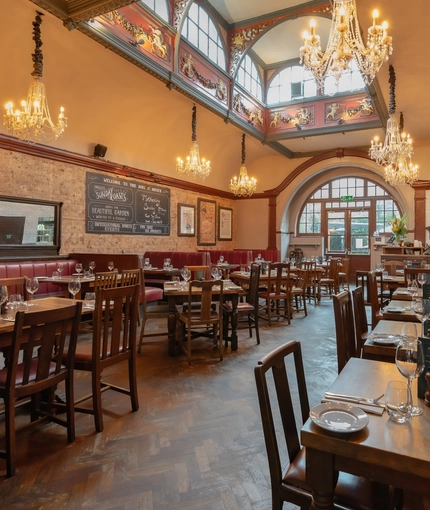 Metro - Duke of Sussex (Chiswick) - Pub Interior 3