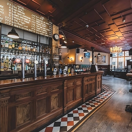 Metro - Golden Fleece (London) - The bar of The Golden Fleece