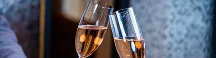 Valentines_DB_HH_Product_Lifestyle_ Prosecco_2025_002.jpg
