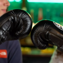 GK_P&S_Product_Lifestyle_Katsu-Chicken-Burger&Best-Of-British-Burger_Boxing-Glove_2024_002.png