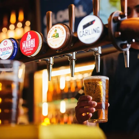 DB_SE_Product_Mood_Carling-Fresh-Pour_2024_001.jpg
