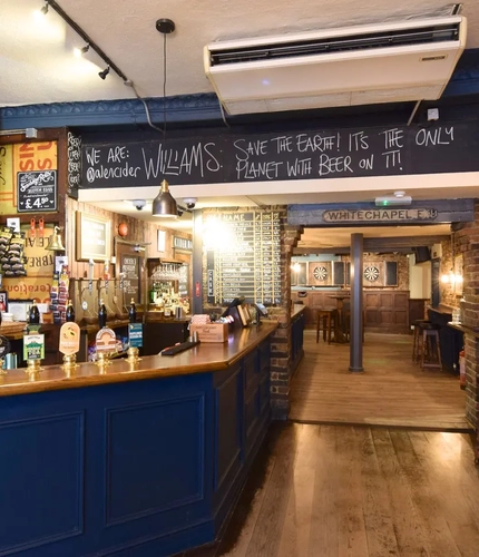 Metro - Williams Ale and Cider House (Whitechapel) - The bar area of The Williams