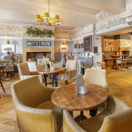 The restaurant area at the Kings Head.