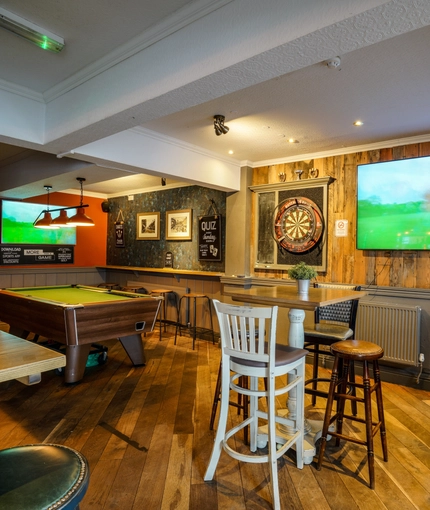 interior pub games