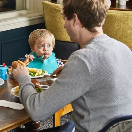 GK_P&C_Advertising_Family-Lunch_2023_006.jpg