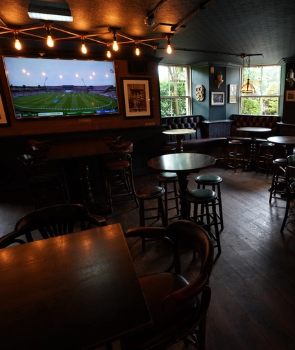 GK Urban Core - 1642 - Molly Malones (St Andrews) 057 .JPG