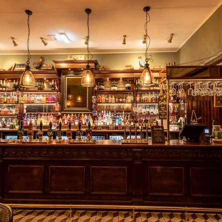 GK Heritage - 7274 Ye Olde Cock Tavern (Holborn) - 0041.jpg