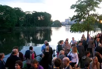 Metro - City Barge (Chiswick) - The beer garden