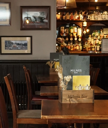 GK Heritage - 7221 Milnes Bar (Edinburgh) - 054.JPG