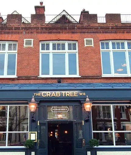 Metro - Crabtree (Fulham) - The exterior of The Crabtree