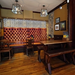 GK Heritage - 7170 Beehive Inn (Edinburgh) - 039 SA.JPG