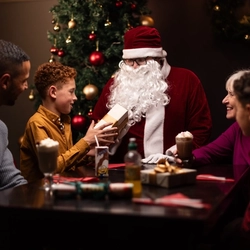 Christmas_DB_HH_People-Lifestyle_Family-Scene_2024_093.jpg