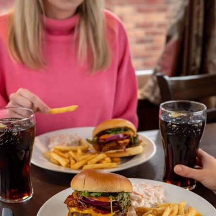 DB_FHI_Product_Lifestyle_Burger_and_Carvery_2024_018.jpg