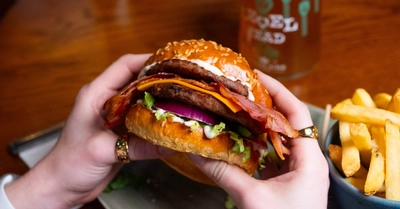 National Cheeseburger Day at the Golden Lion
